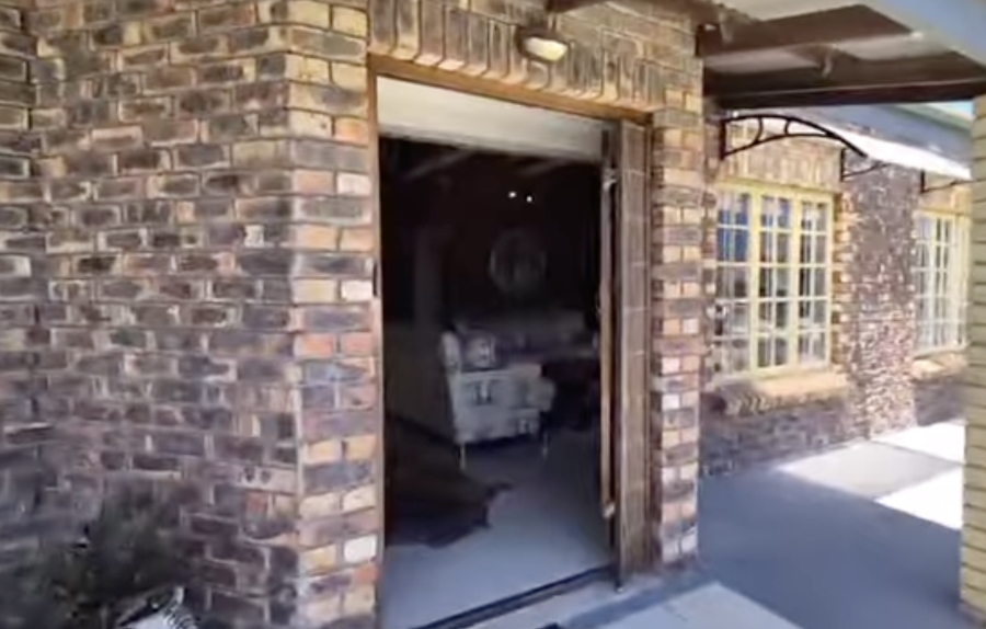 3 Bedroom Property for Sale in Middedorp Western Cape